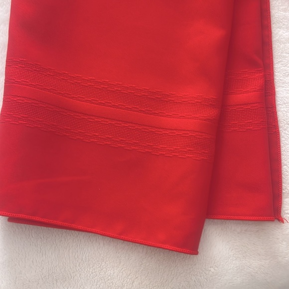 TABLE CLOTH ❤️🎉❤️🎉❤️PERFECTCT QUALITY..NO STAINS FABRIC-NWOT 150x210cm - Picture 2 of 7